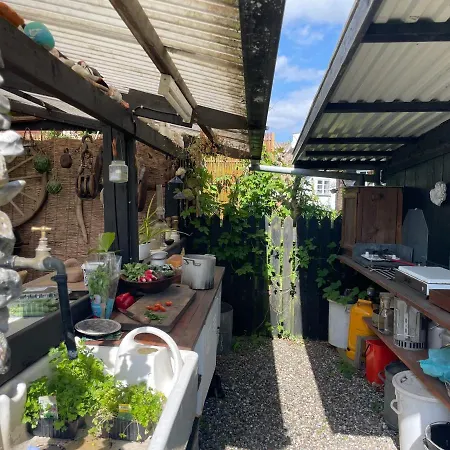 Vaerelser I Historisk Hus Med Sjael Og Atmosfaere Helsinge Exterior photo