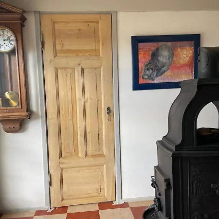 Vaerelser I Historisk Hus Med Sjael Og Atmosfaere Helsinge Exterior photo