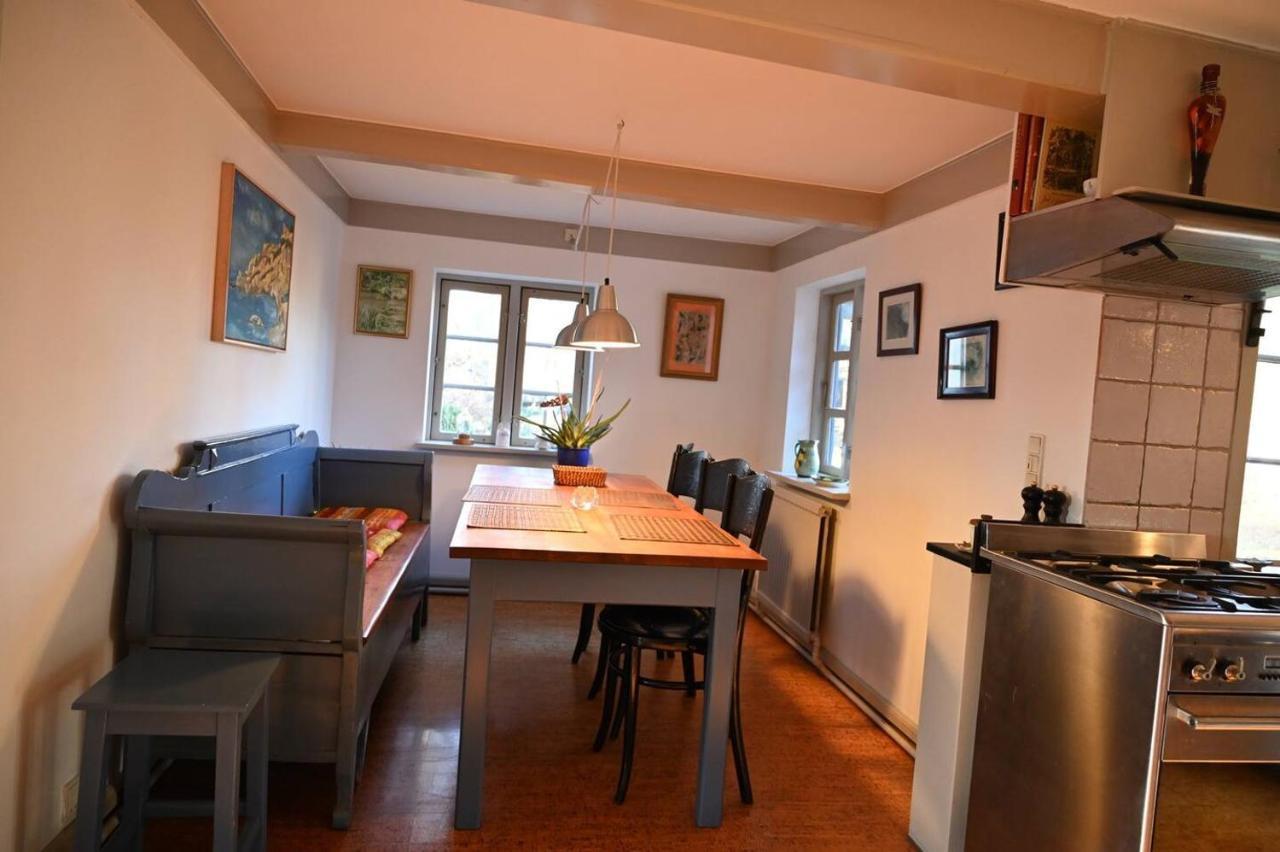 Vaerelser I Historisk Hus Med Sjael Og Atmosfaere Homestay Helsinge