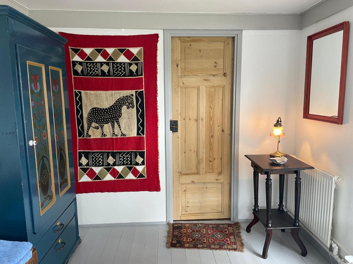 Vaerelser I Historisk Hus Med Sjael Og Atmosfaere Helsinge