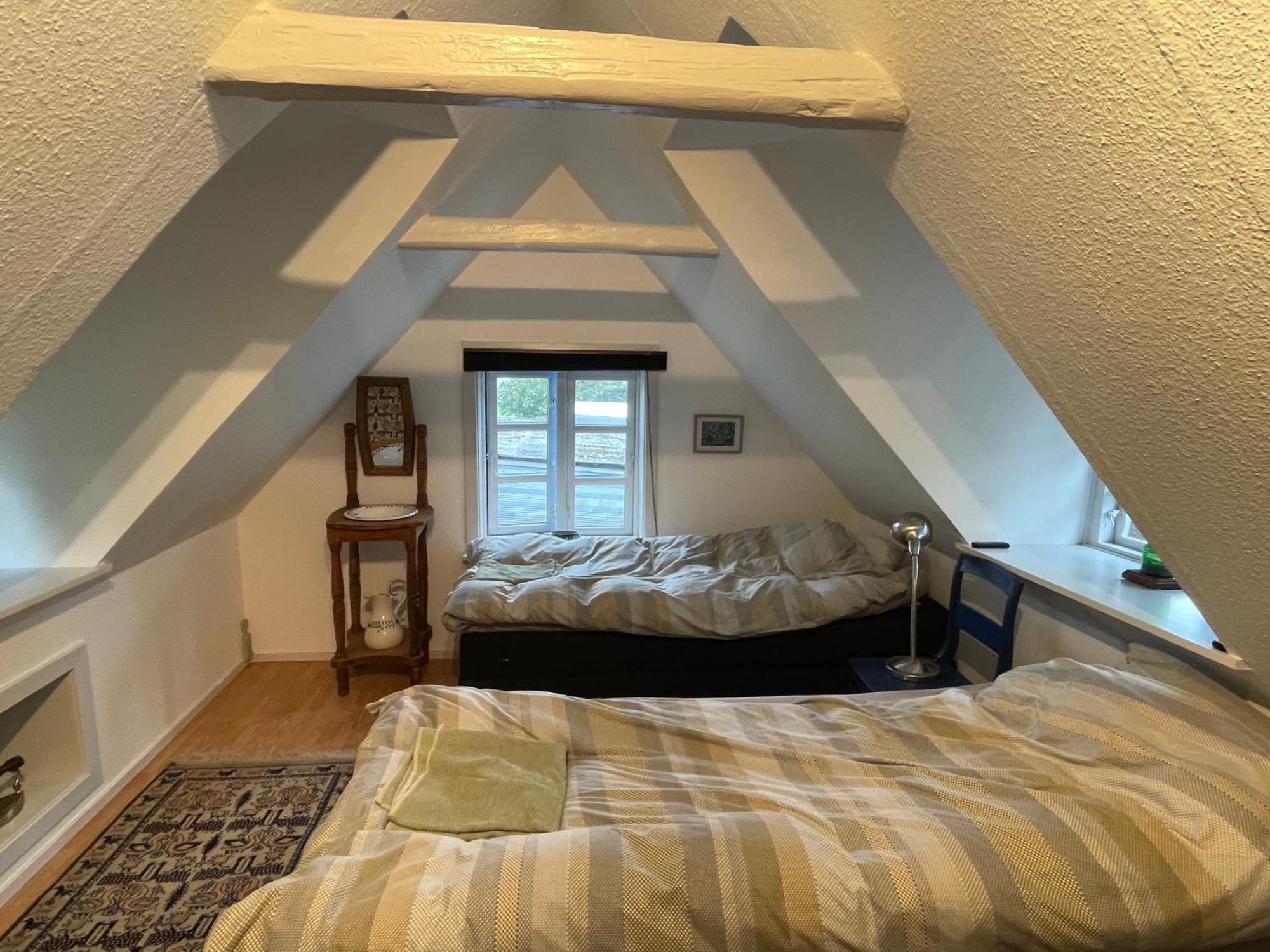 Vaerelser I Historisk Hus Med Sjael Og Atmosfaere Homestay Helsinge